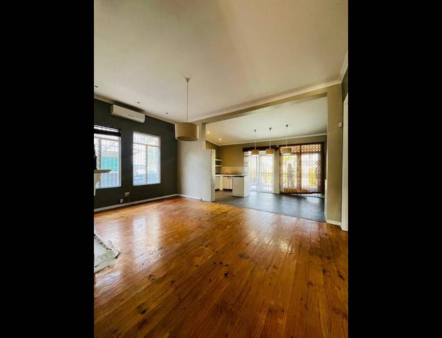 3 BEDROOM HOUSE FOR SALE IN GLENWOOD